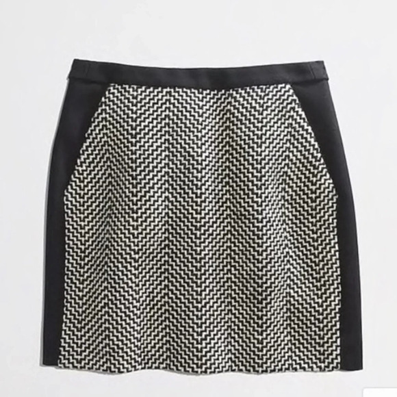J. Crew • Chevron Wool Postage Stamp Mini Skirt - Picture 1 of 10